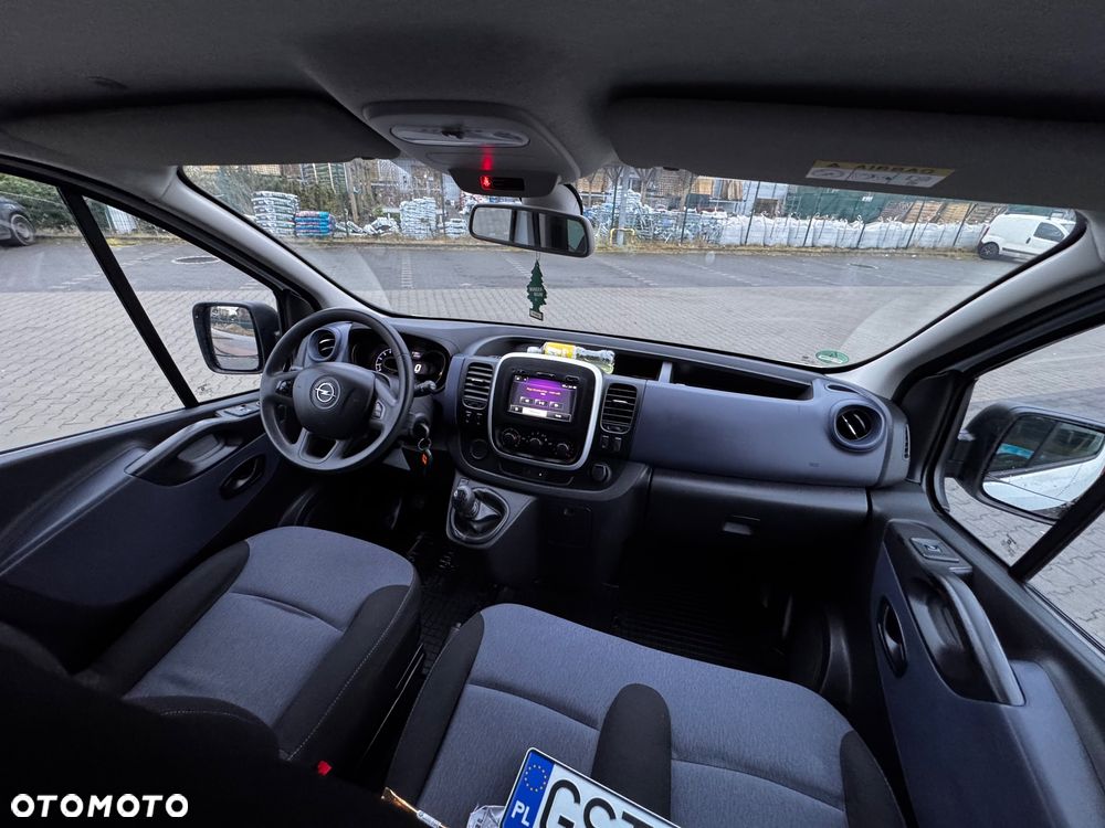 Opel Vivaro - 12