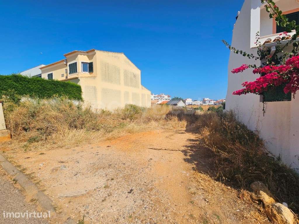 Terreno Urbano para Construção de Moradia com garagem na Bela Vista... - Grande imagem: 2/10