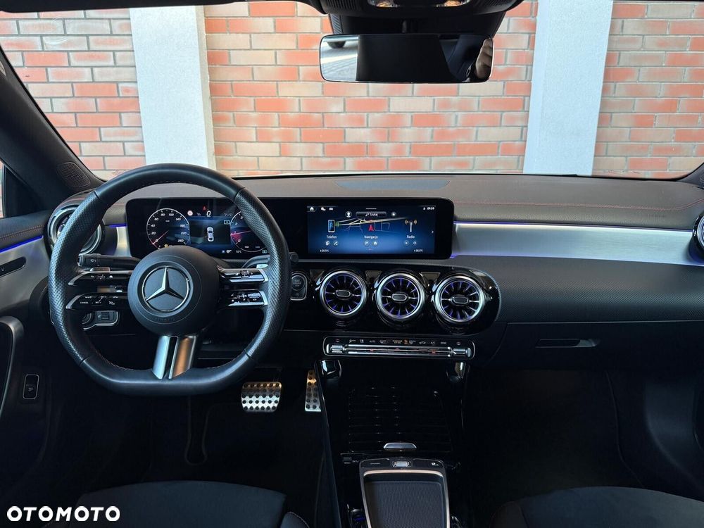 Mercedes-Benz CLA - 14