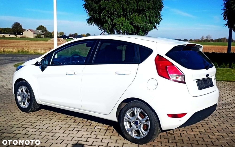 Ford Fiesta 2014 photo 3