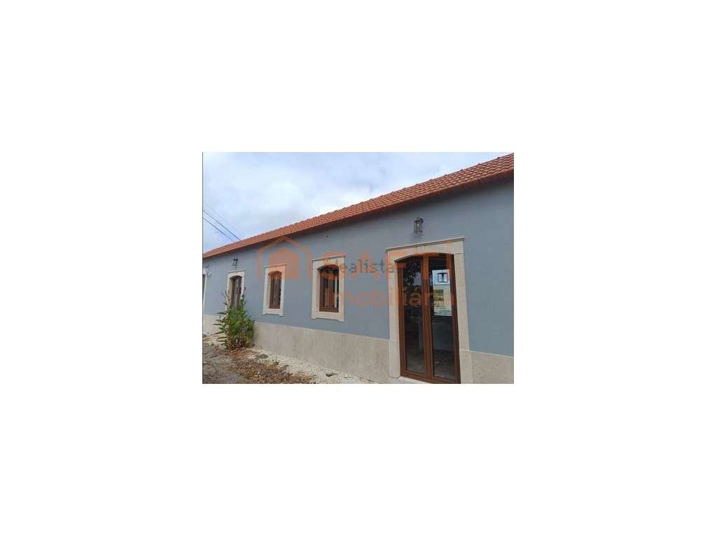 Moradia Térrea totalmente Renovada | Próxima Praias, com Terreno| S... - Grande imagem: 4/38