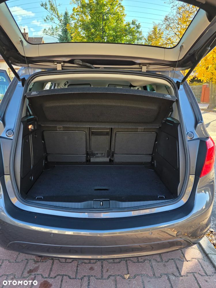 Opel Meriva - 11