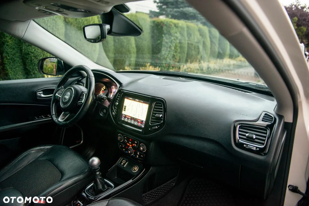 Jeep Compass 1.4 MultiAir Limited - 38