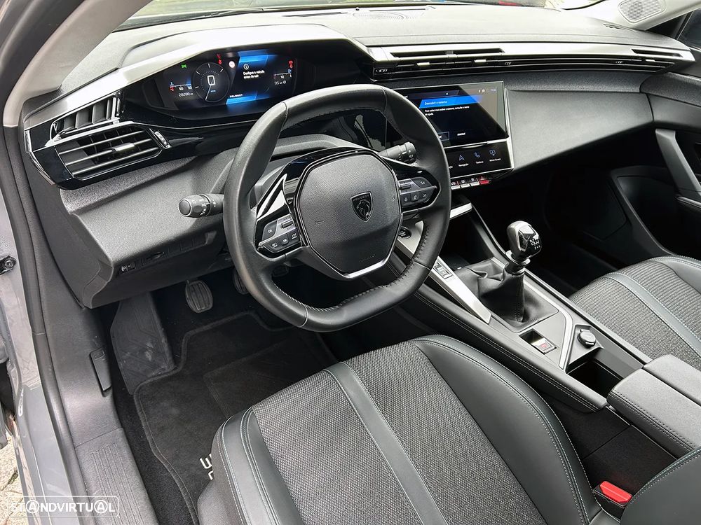 Peugeot 308 1.2 PureTech Allure Pack - 17