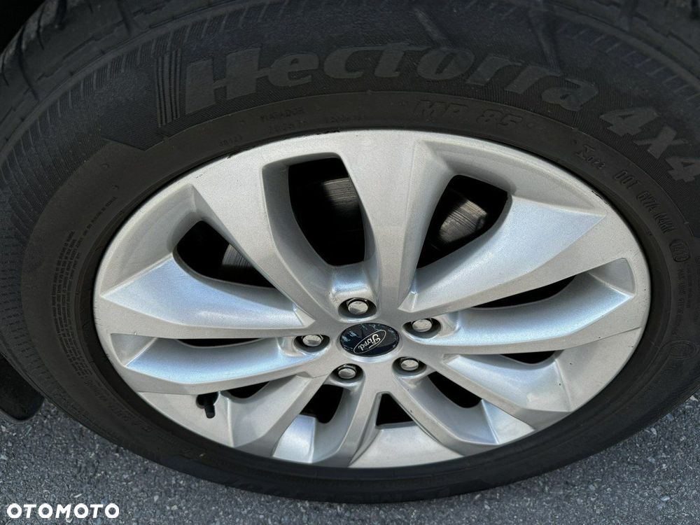 Ford Kuga - 25