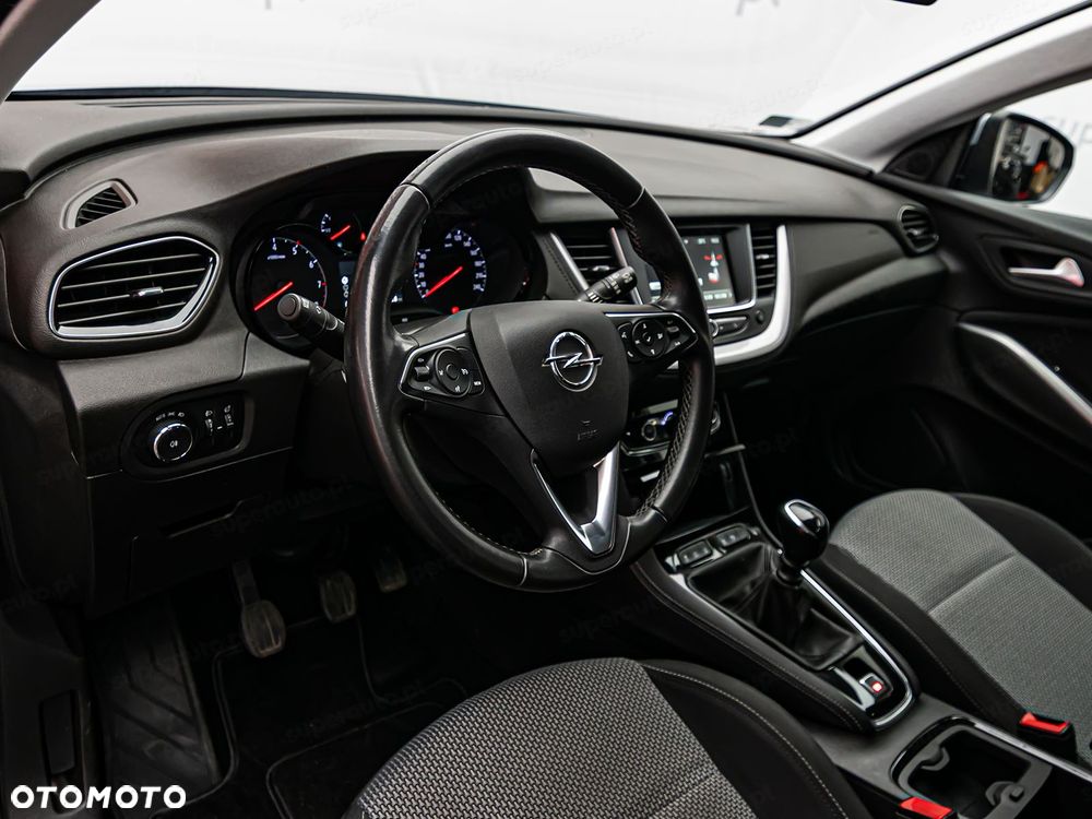 Opel Grandland X 1.2 T GPF Edition S&S - 9