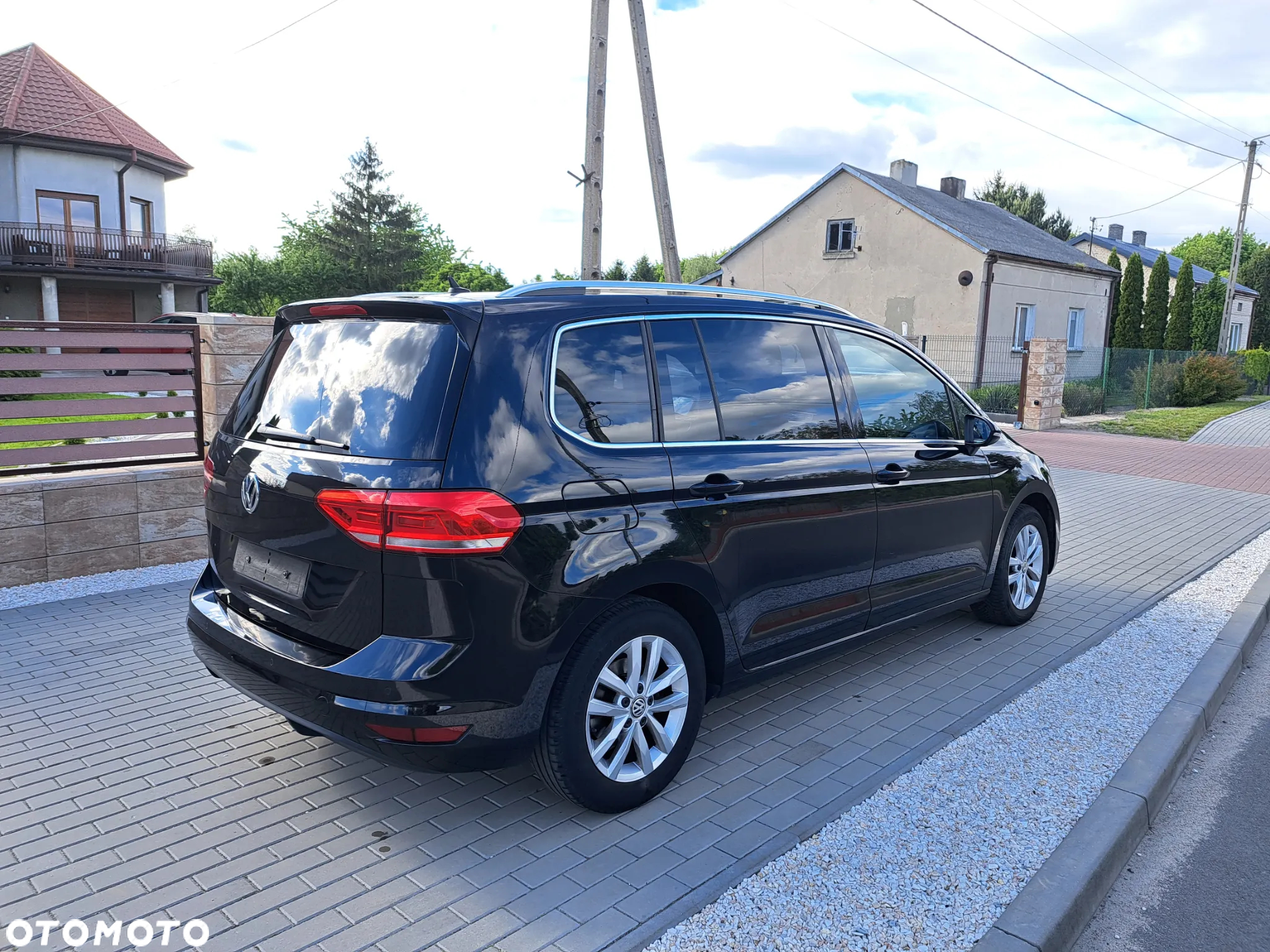 Volkswagen Touran 1.2 TSI (BlueMotion Technology) Trendline - 4