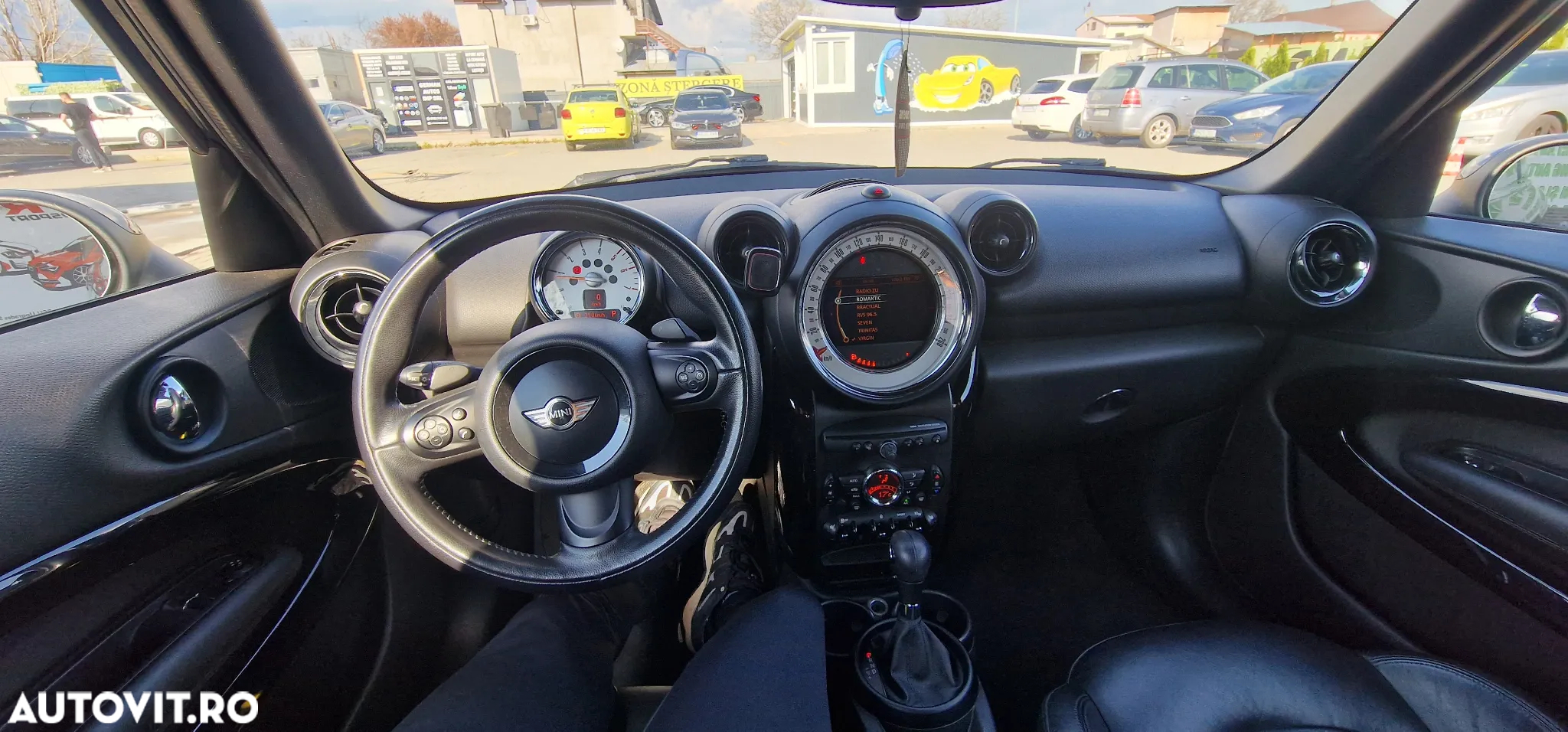 Mini Paceman - 19