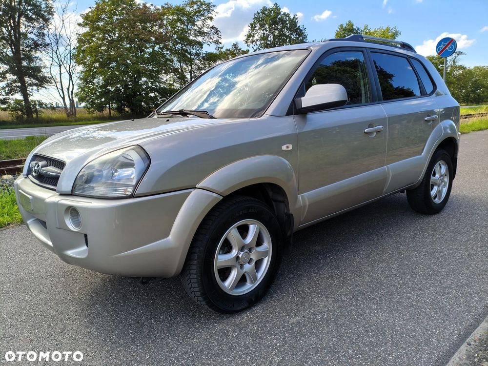 Hyundai Tucson 2.0 Elegance / Premium - 2