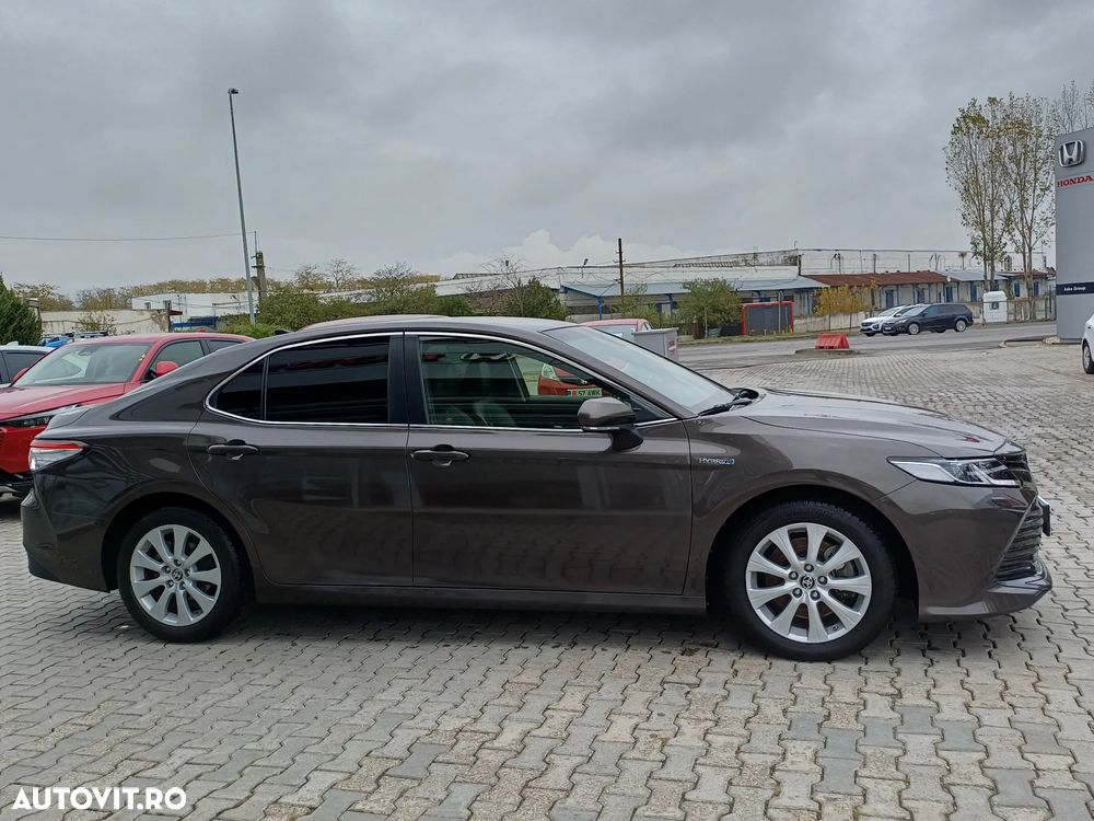 Toyota Camry 2.5 Hybrid Business - 5