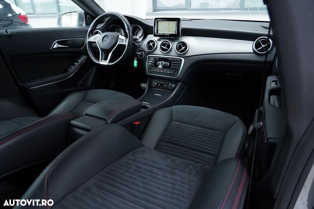 Mercedes-Benz CLA 220 d 7G-DCT AMG Line - 11
