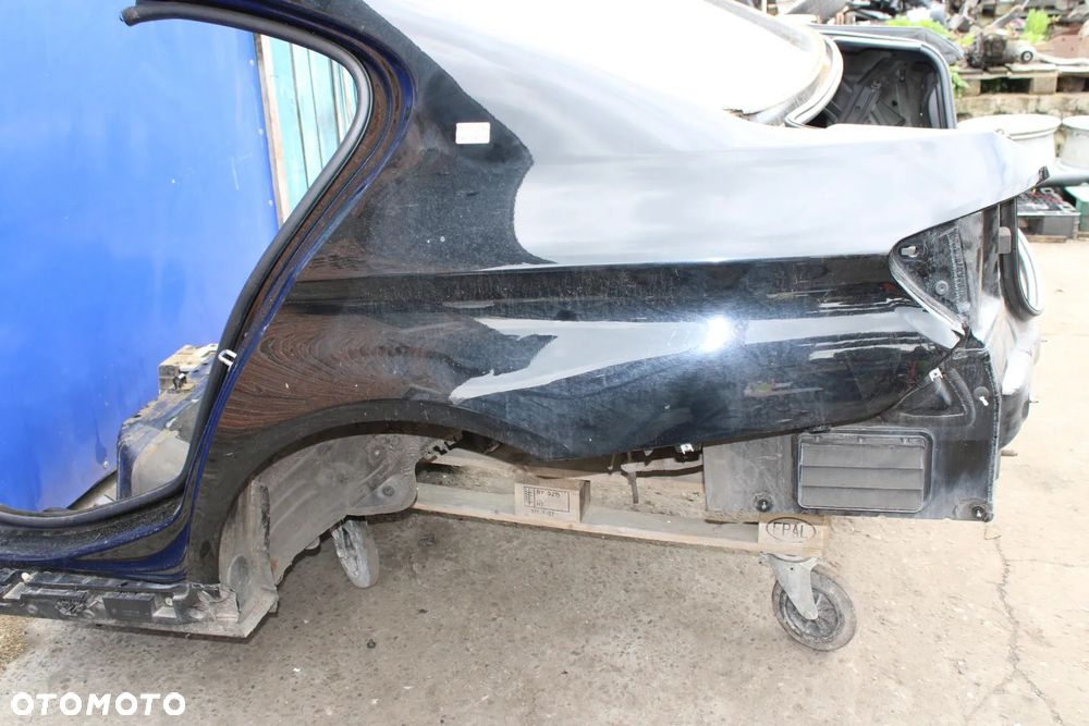 Błotnik tył tylny lewy ćwiartka tylna lewa OE BMW F10 kolor 668 Black 2 - 5