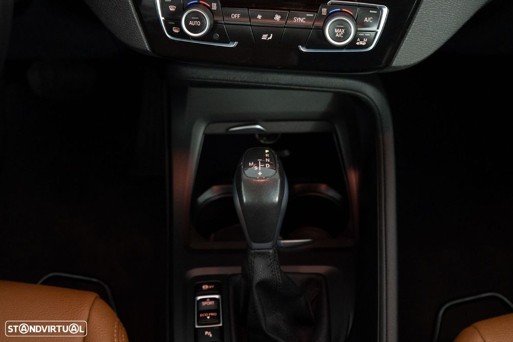 BMW X1 25 e xDrive Corporate Edition - 25