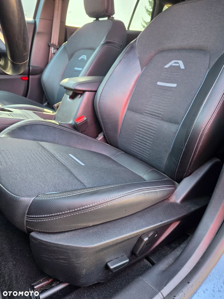 Ford Focus 1.5 EcoBoost Active X - 10