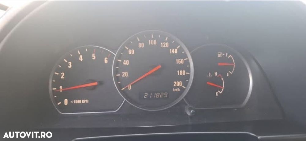 Suzuki Grand Vitara XL-7 2.0 TD - 12