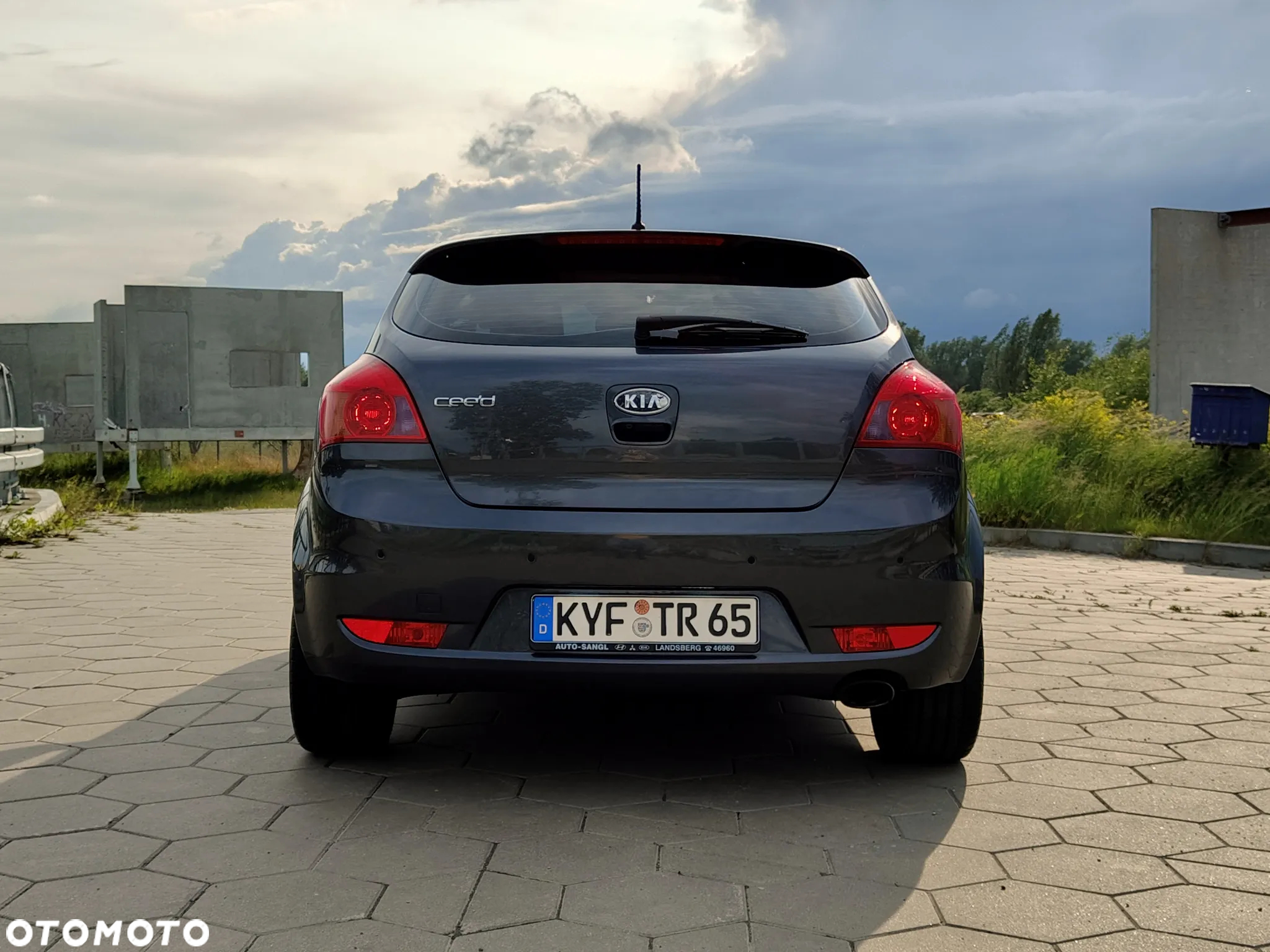 Kia ProCeed - 4