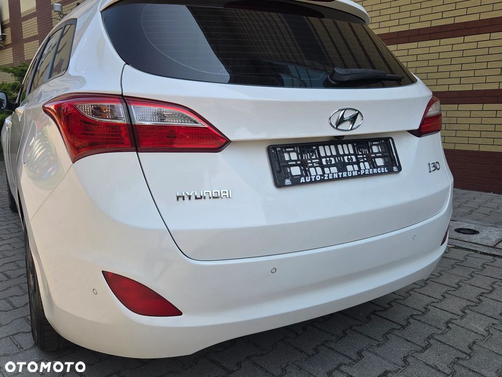 Hyundai i30 1.6 CRDi Premium - 14