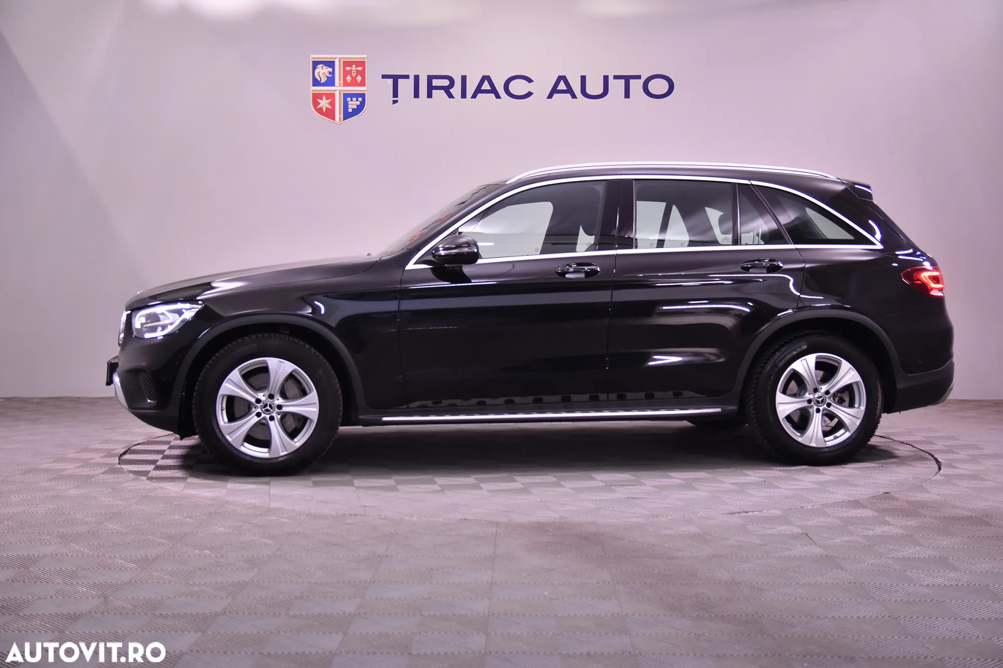 Mercedes-Benz GLC 300 d 4MATIC - 2