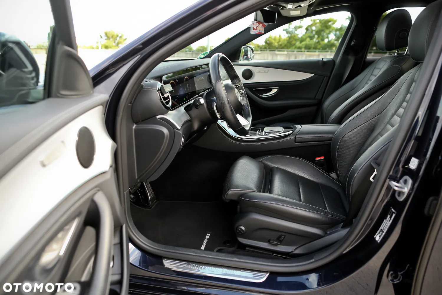 Mercedes-Benz Klasa E 300 de T 9G-TRONIC AMG Line - 19