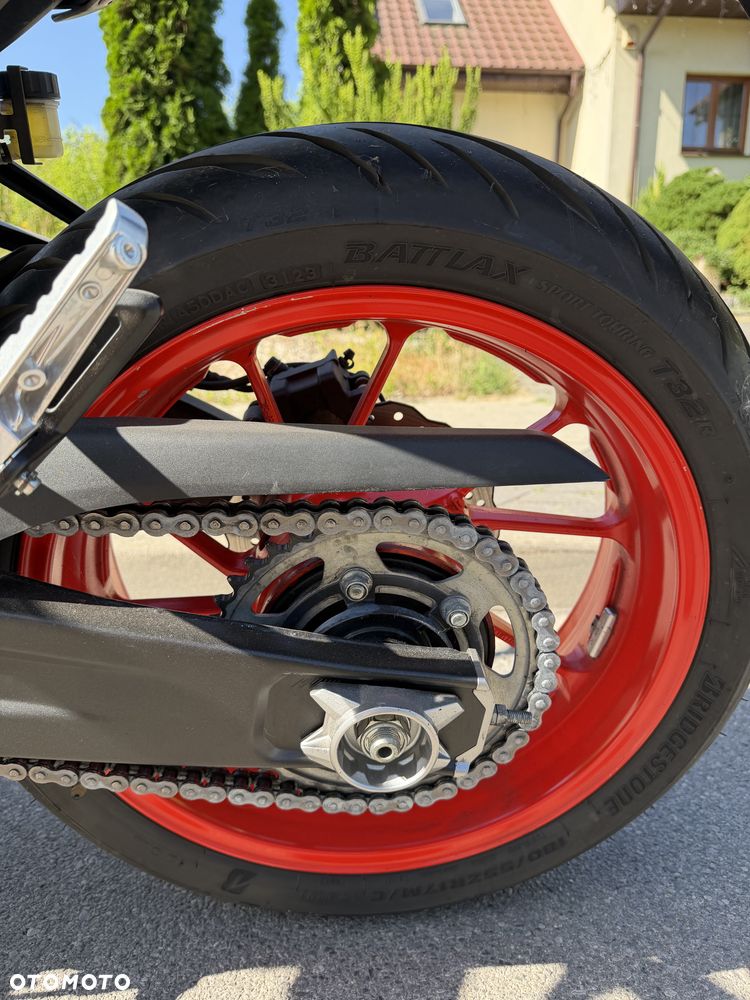 Yamaha MT - 9
