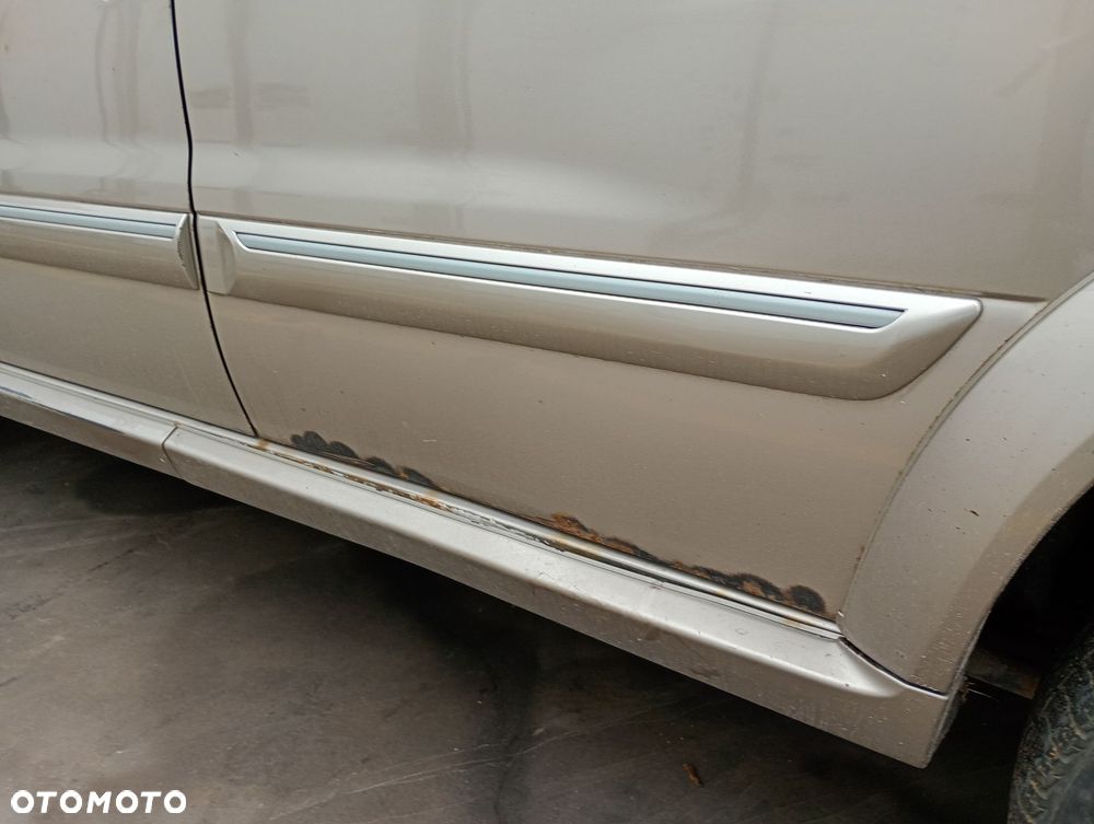 SUZUKI GRAND VITARA XL7 LIFT 04-06 LAMPA TYŁ TYLNA PRAWA LEWA - 17
