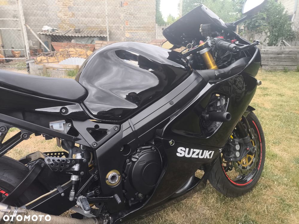 Suzuki GSX-R - 32
