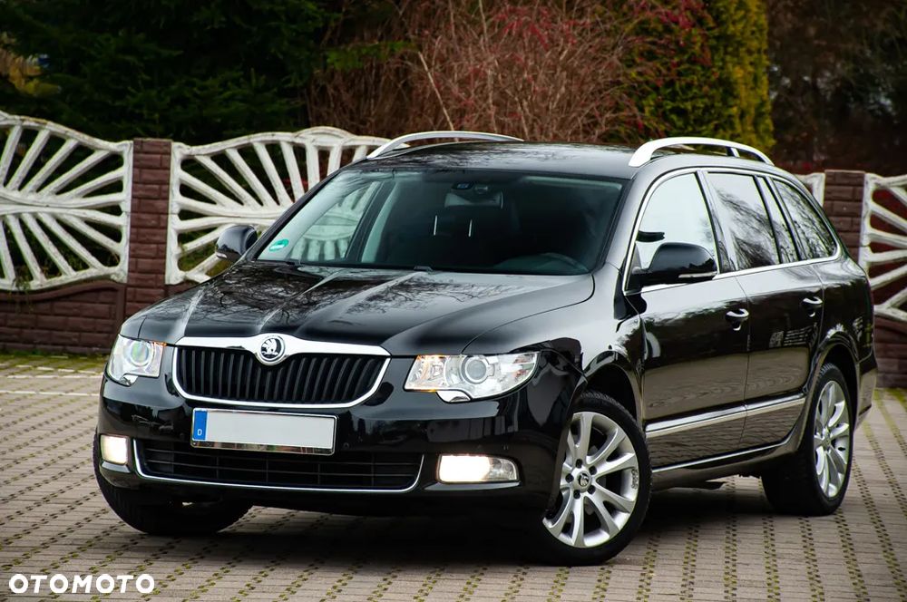 Skoda Superb 2.0 TDI DSG Exclusive - 2