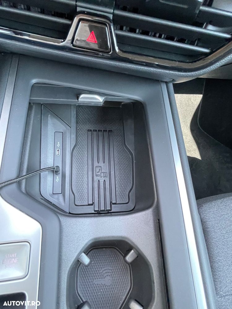 Volkswagen Passat 1.5 eTSI DSG MHEV Base - 16