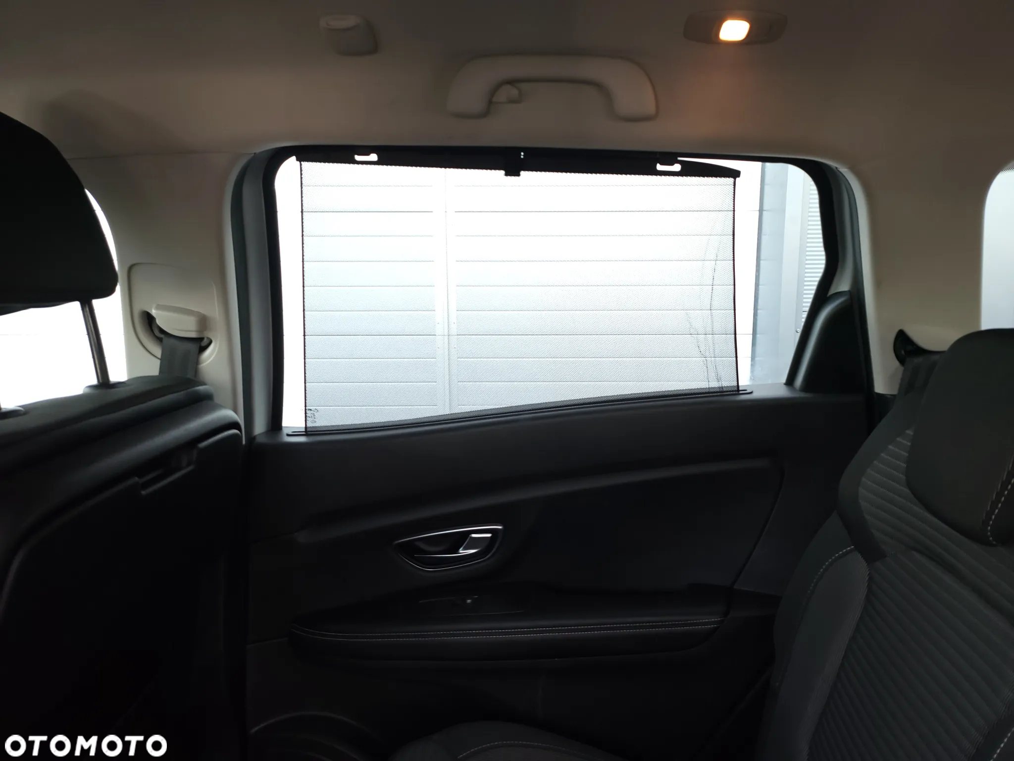 Renault Grand Scenic dCi 110 EDC LIMITED - 22