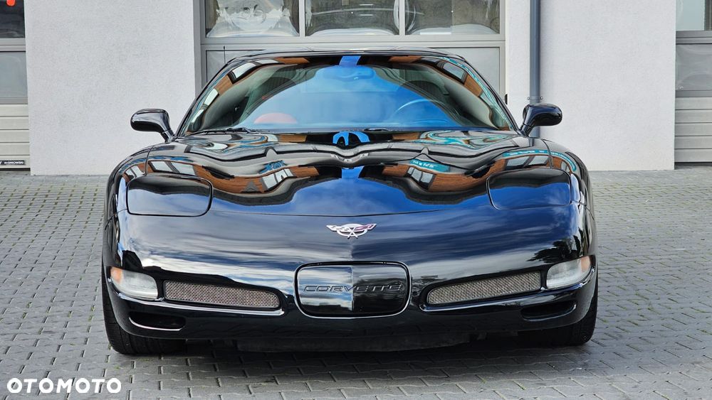 Chevrolet Corvette - 1