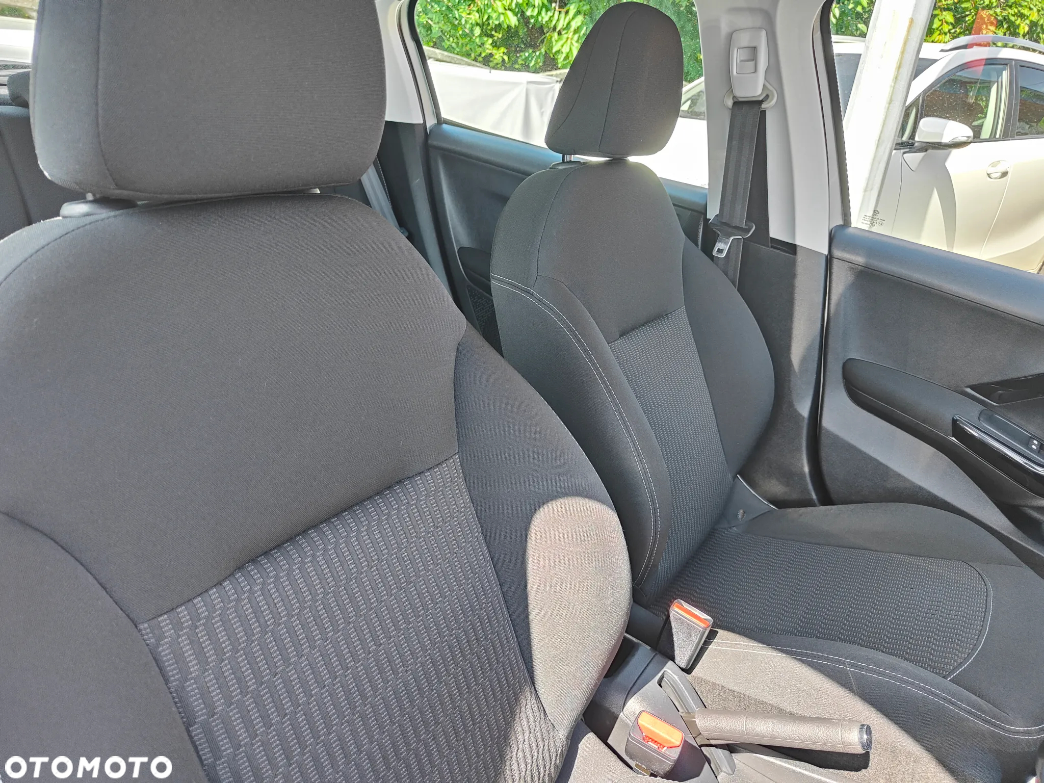 Peugeot 208 Blue-HDi 100 Stop&Start Allure - 18