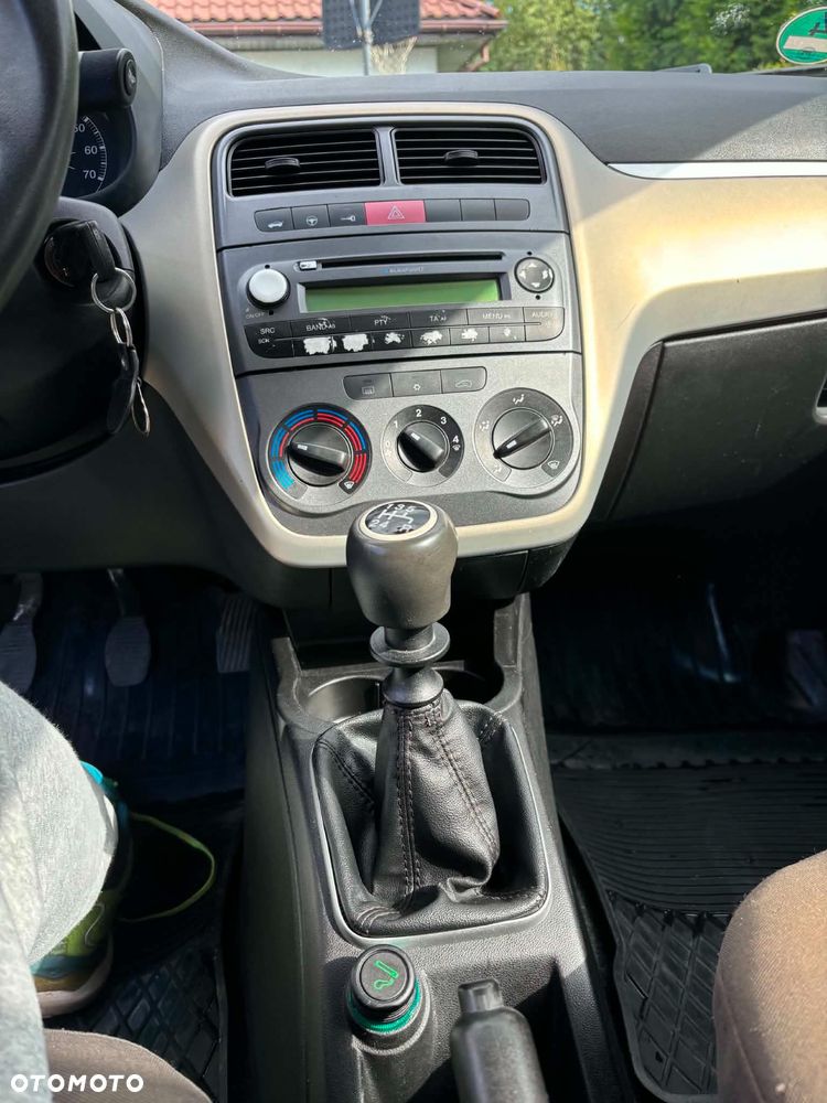 Fiat Punto 1.2 8V Active - 9
