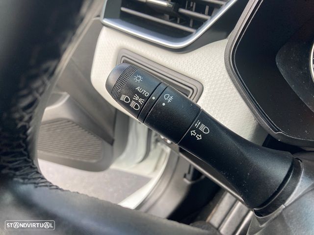 Renault Clio 1.0 TCe Exclusive - 17