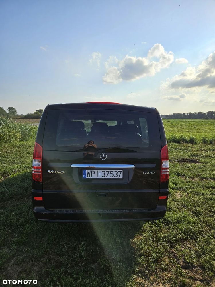 Mercedes-Benz Viano - 7