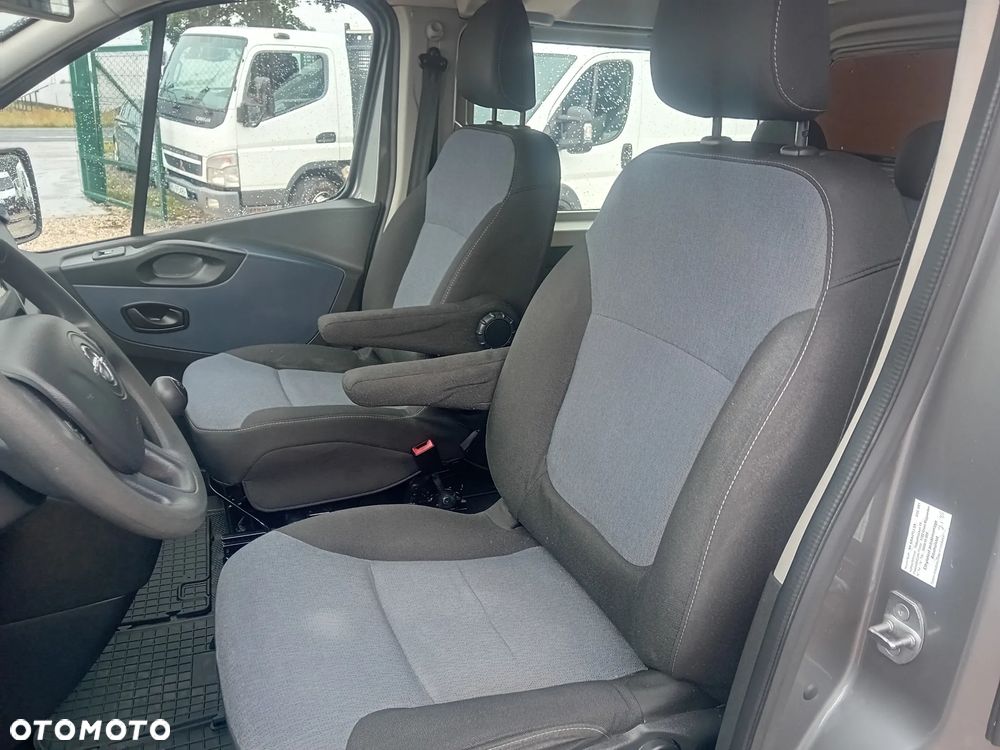 Opel Vivaro Brygadówka - 18
