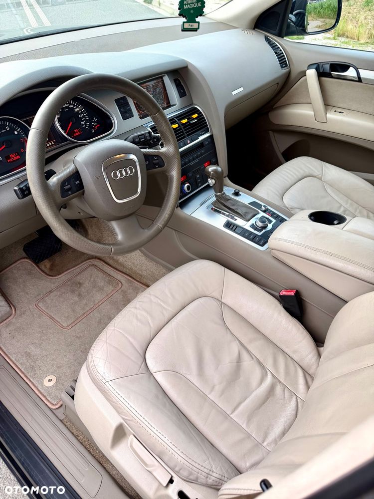 Audi Q7 - 4