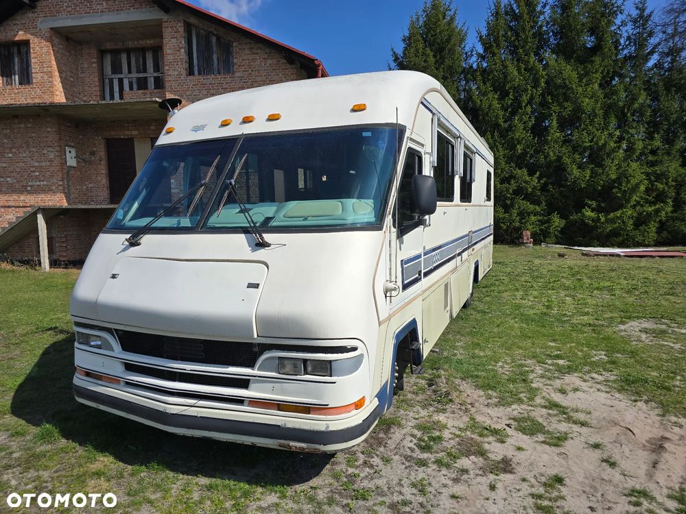 Chevrolet Holiday Rambler 1000 Winnebago 7.4 V8 Big airstream - 9