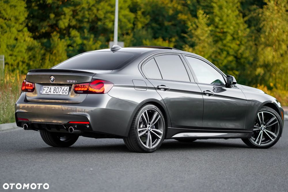 BMW Seria 3 335i Sport-Aut Sport Line - 9