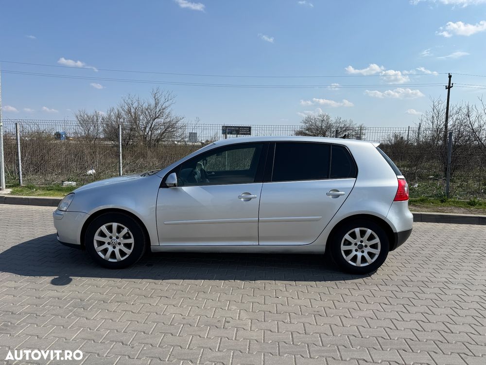 Volkswagen Golf - 11