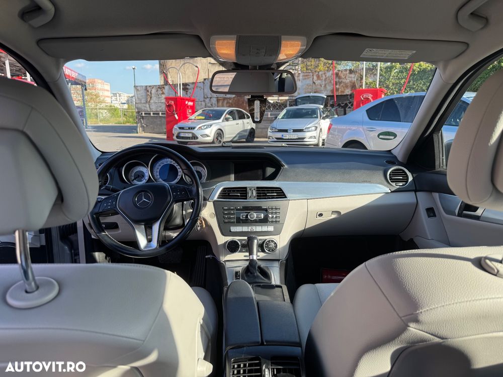 Mercedes-Benz C - 16