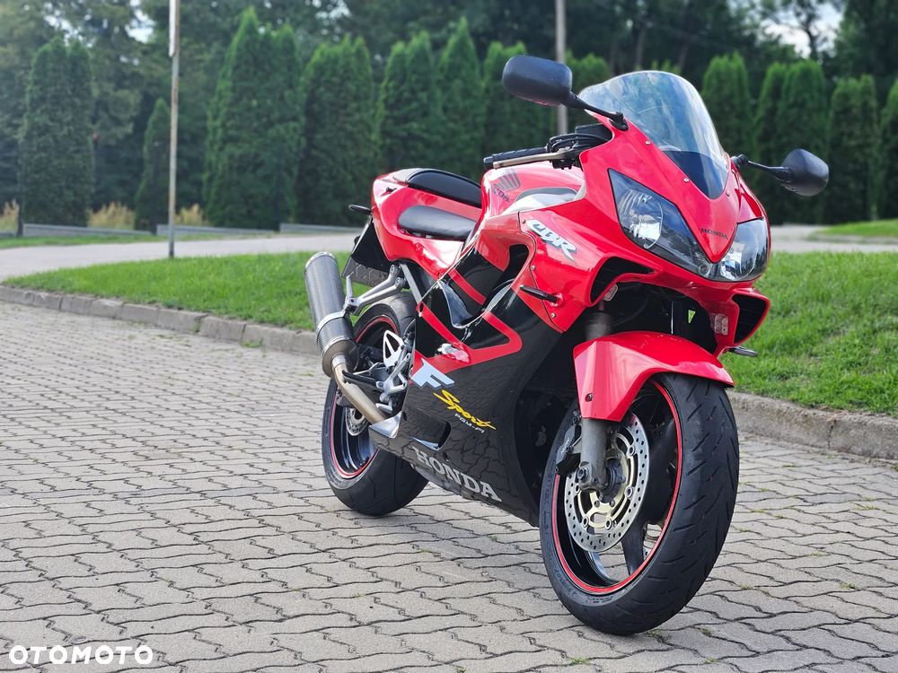 Honda CBR - 1