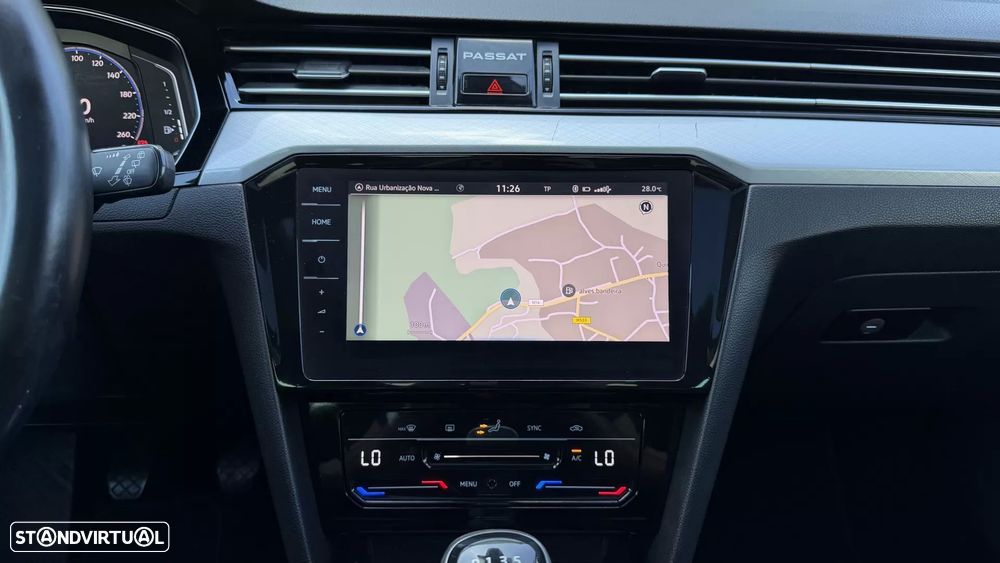Volkswagen Passat Variant 2.0 TDI Business — fotografia 32