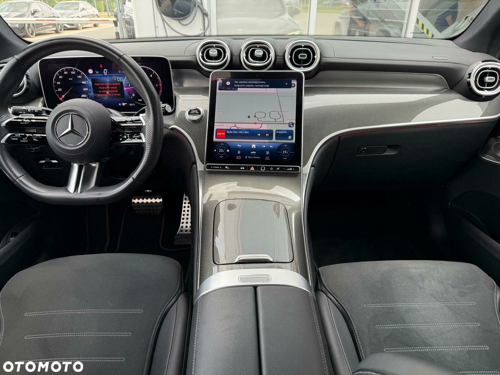Mercedes-Benz GLC - 12