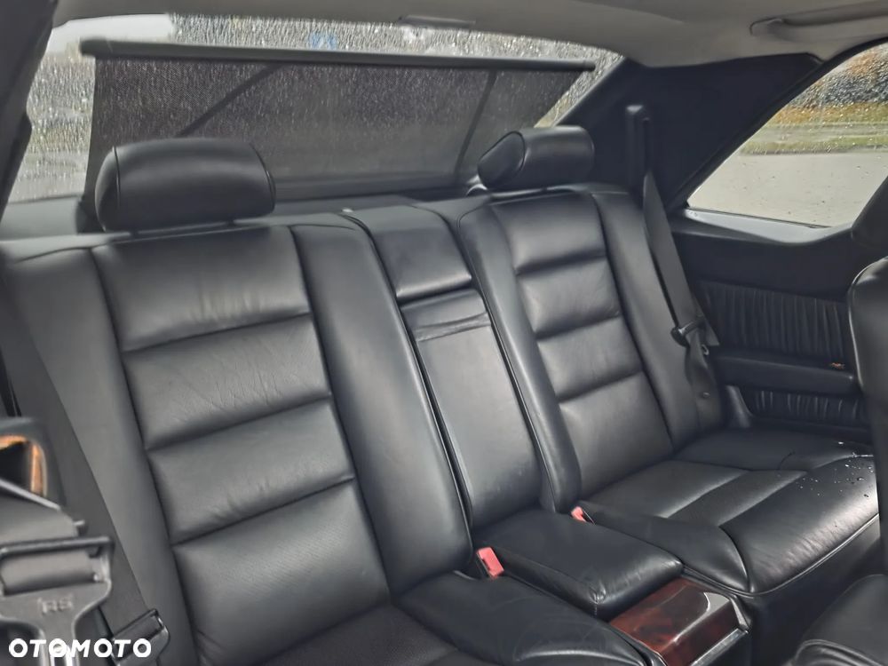 Mercedes-Benz W124 (1984-1993) - 22