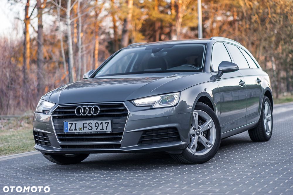 Audi A4 Avant - 1