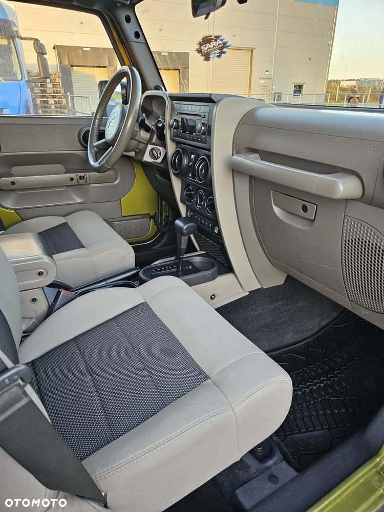 Jeep Wrangler Unlimited 2.8 CRD Rubicon - 8