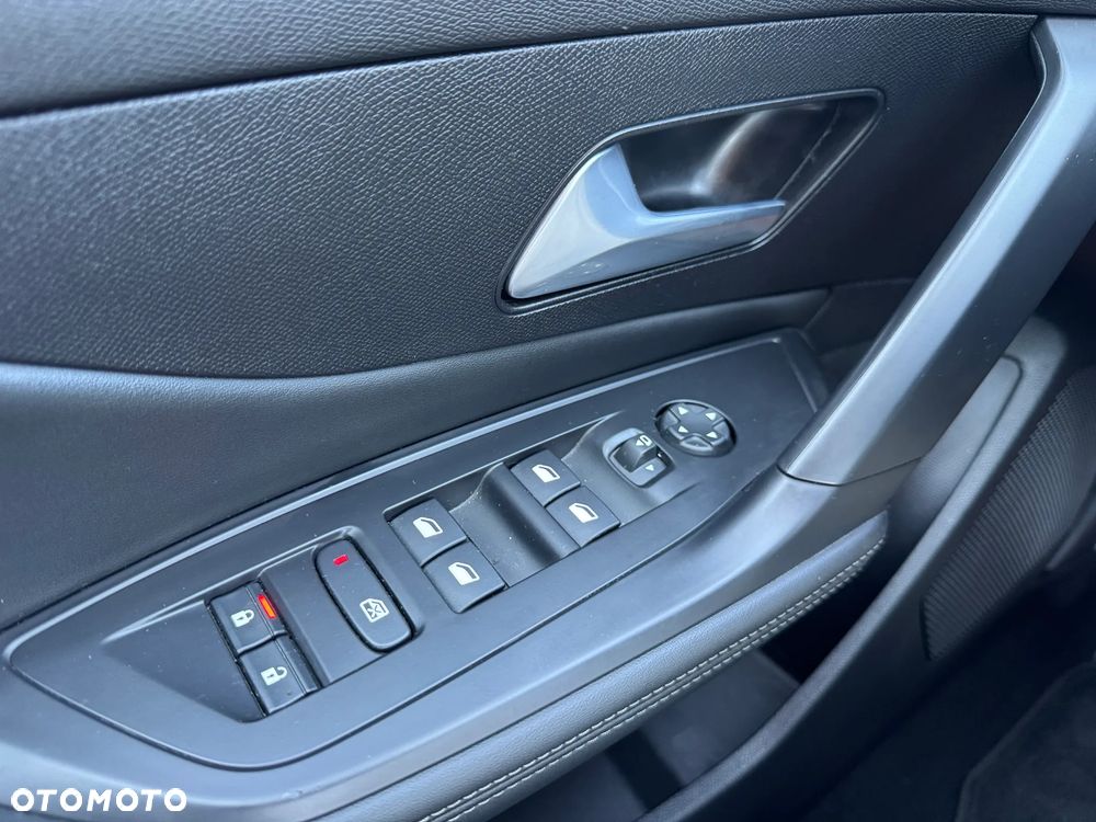 Peugeot 308 1.5 BlueHDi Allure S EAT8 - 4