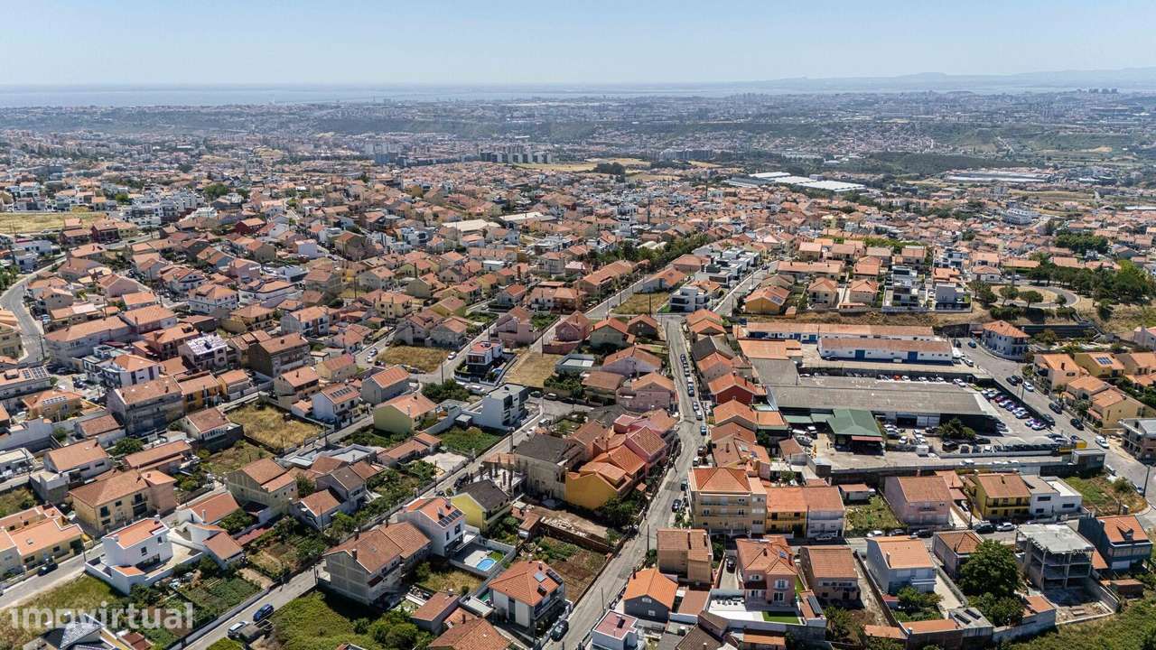 Terreno Urbano com Projeto de Moradia Contemporânea | Casal Novo, Cane - Grande imagem: 4/33