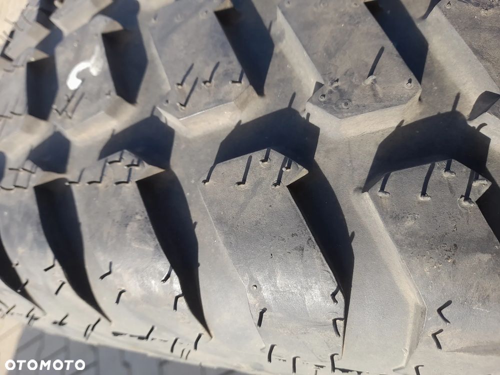 Opona przemysłowa Titan Multi Trac C/S 31x13.50-15 2002r. - 8