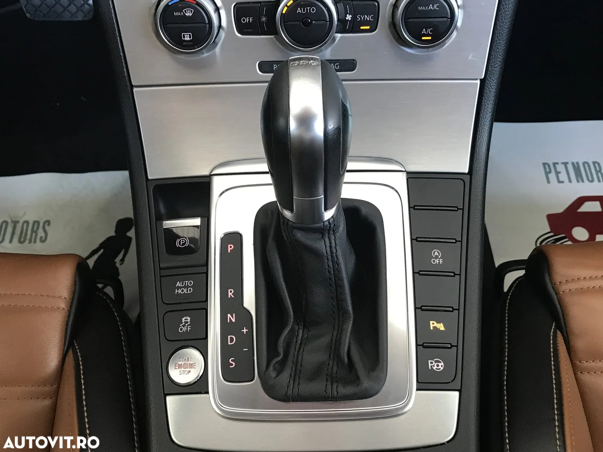 Volkswagen Passat 2.0 TDI DSG BlueMotion Technology Highline - 35